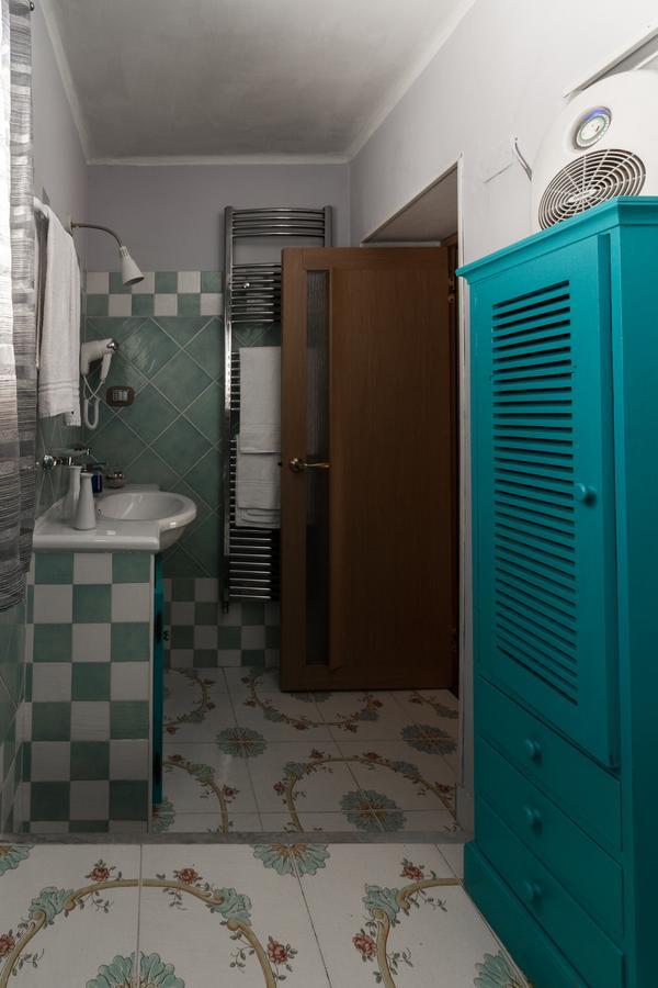 Flori'S Bed and Breakfast Viareggio Buitenkant foto