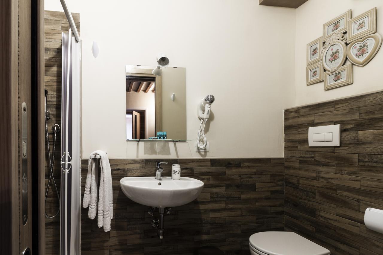 Flori'S Bed and Breakfast Viareggio Buitenkant foto